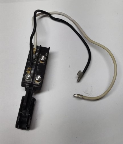 DEWALT DW368 389524-00 SWITCH (USED)